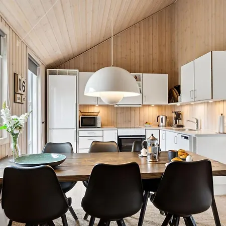 Benno - 2-1km From The Sea By Interhome